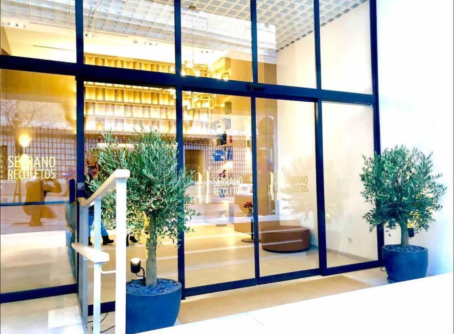 Apartament New In The Heart Of Madryt