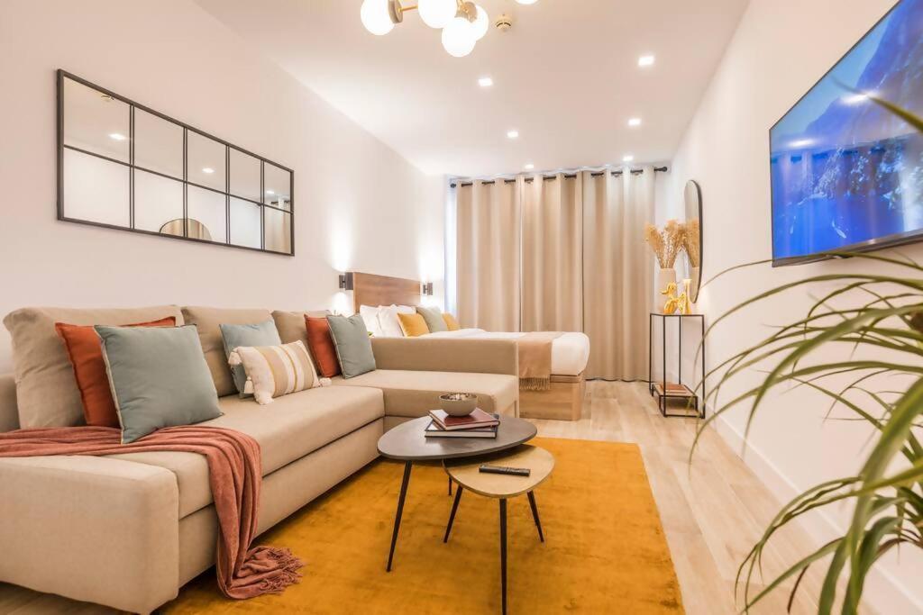 Apartament New In The Heart Of Madryt